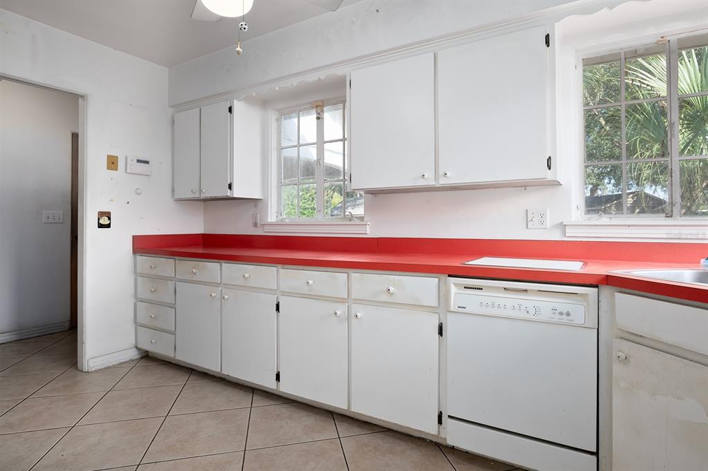 1770 ALGONQUIN TRAIL