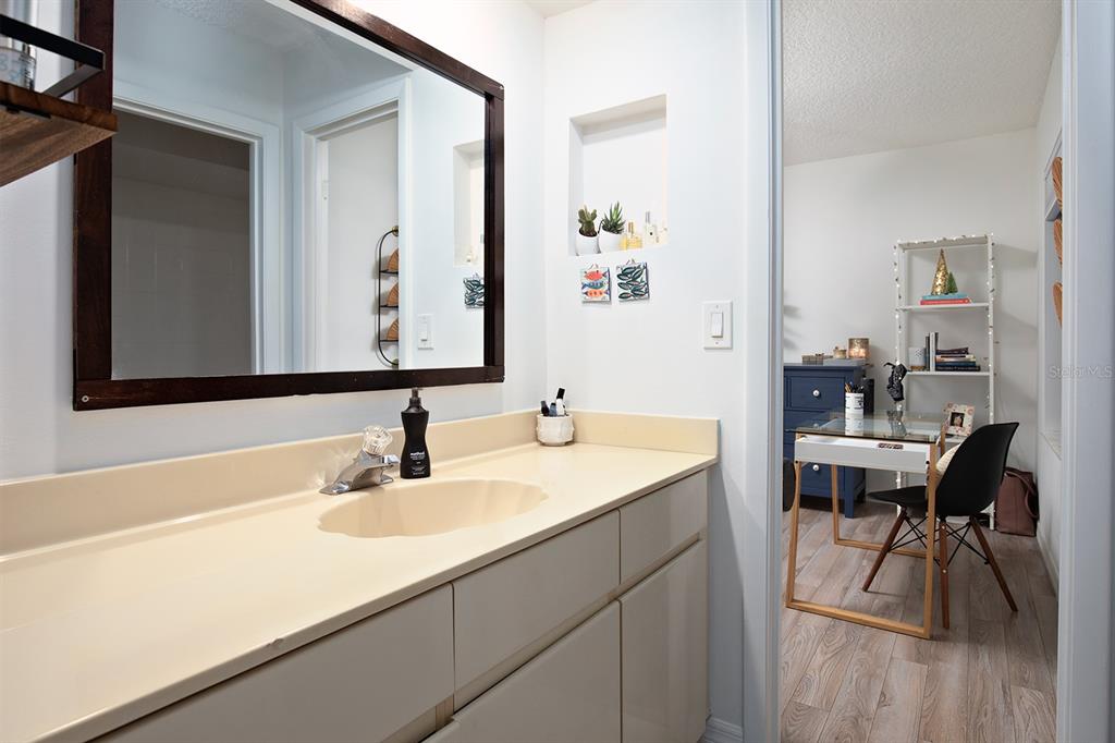 7308 PINEMOUNT DRIVE