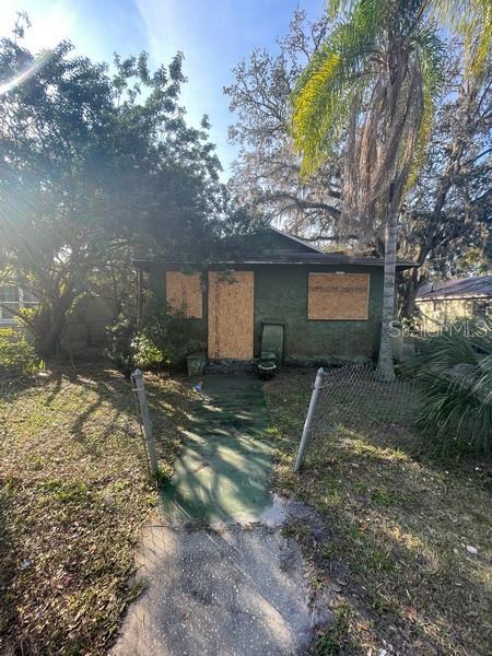 1403 W 13TH PLACE