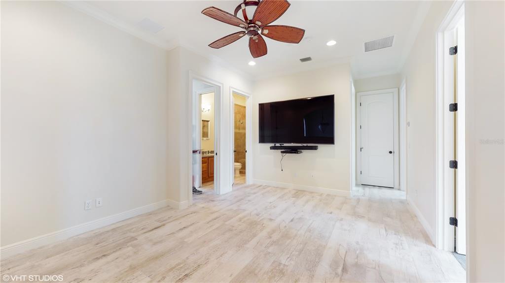 1428 HOLTS GROVE CIRCLE