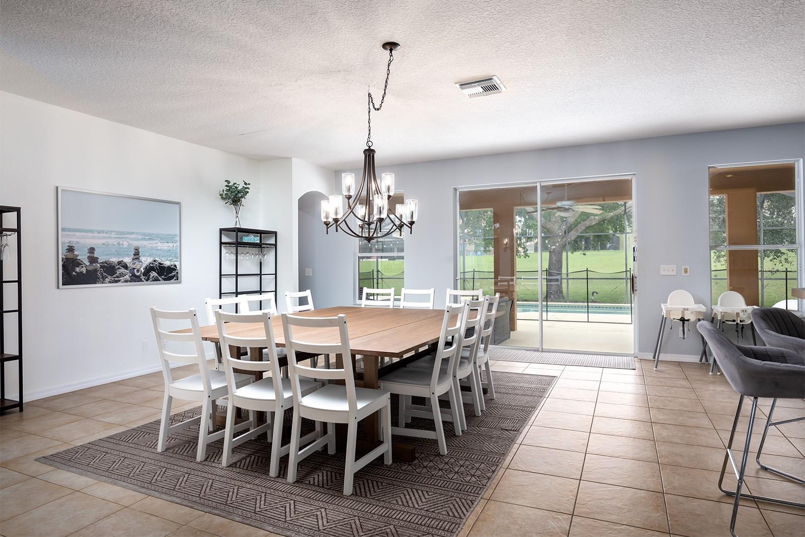 8562 LA ISLA DRIVE