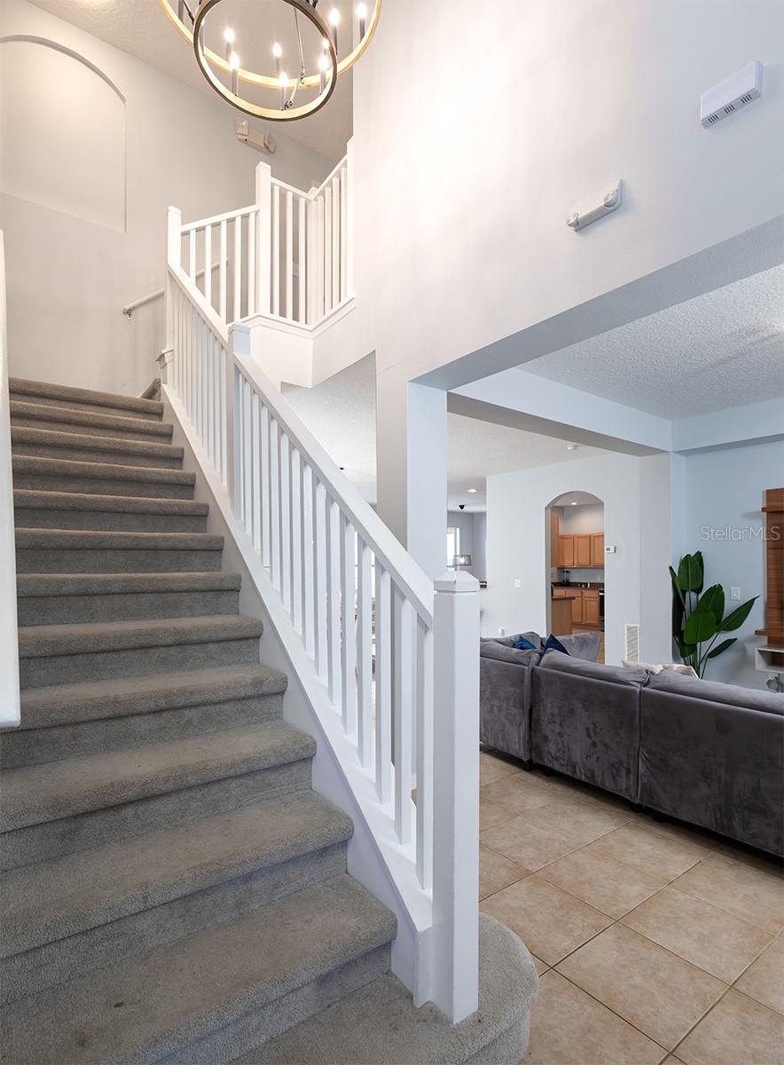 8562 LA ISLA DRIVE