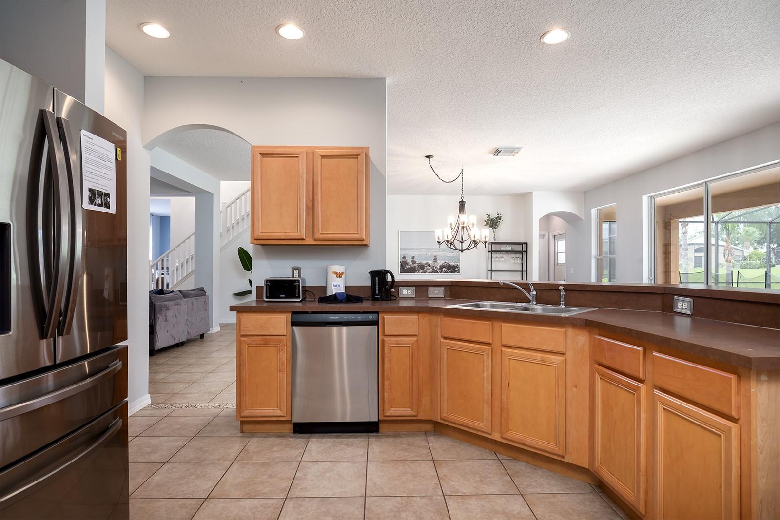 8562 LA ISLA DRIVE