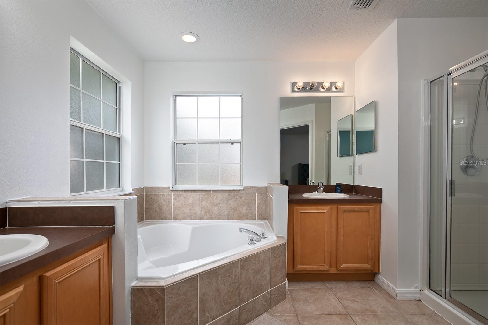 8562 LA ISLA DRIVE