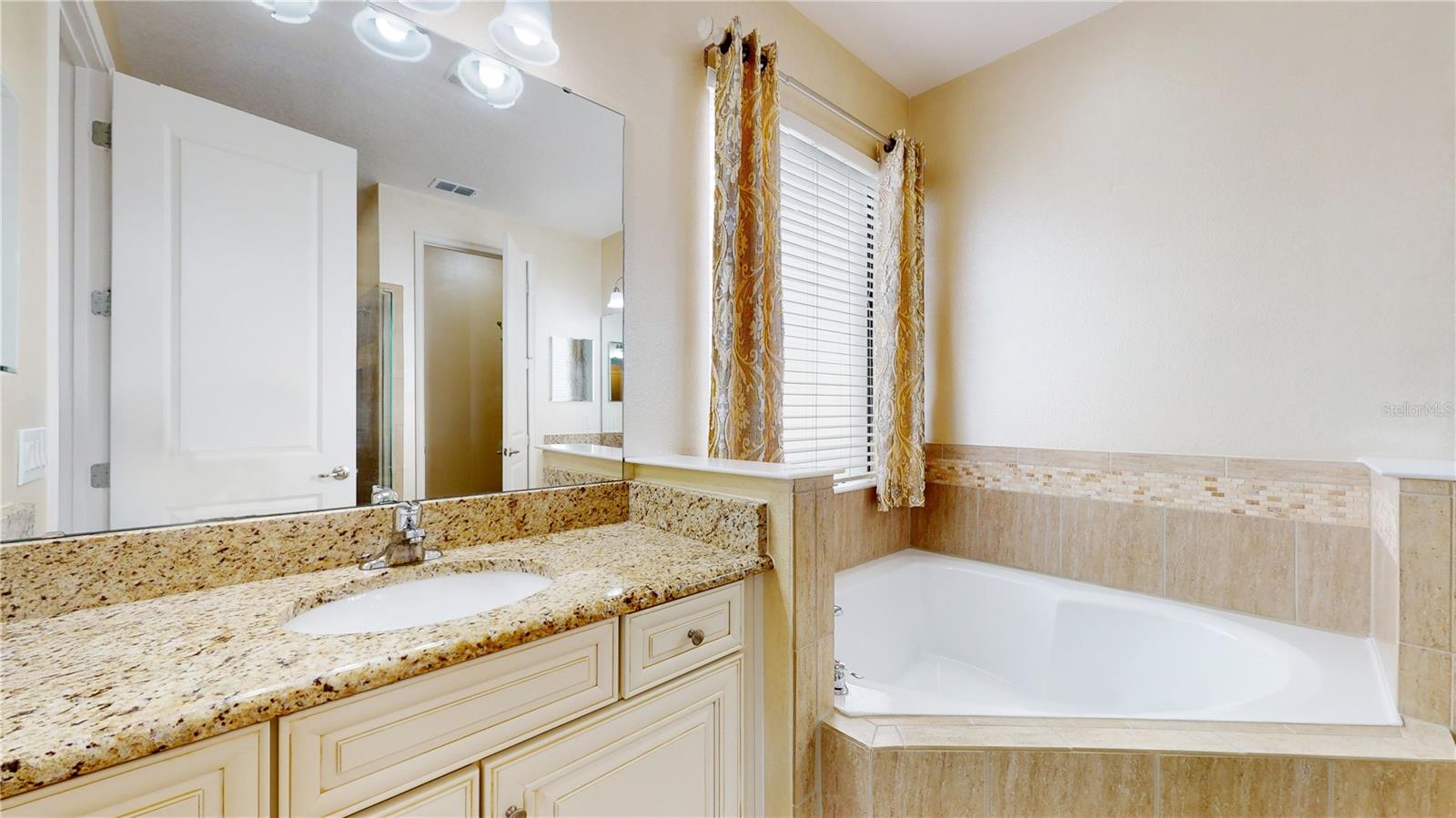 3846 BOWFIN TRAIL