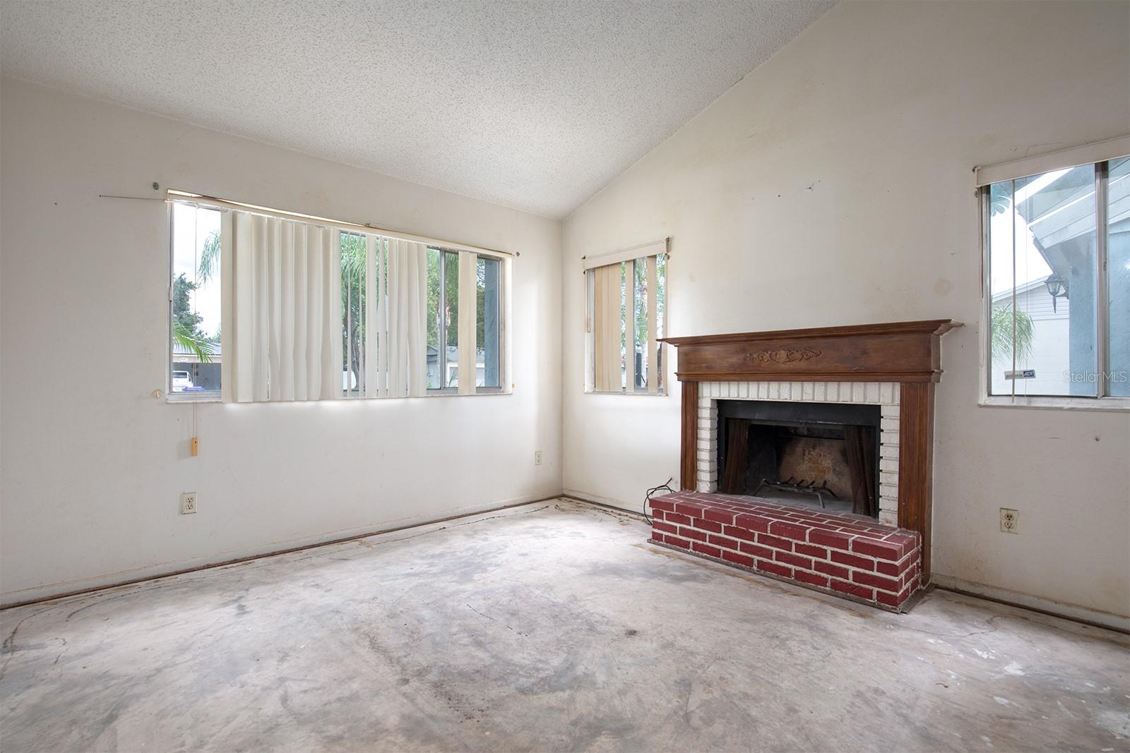 8416 MATTITUCK CIRCLE