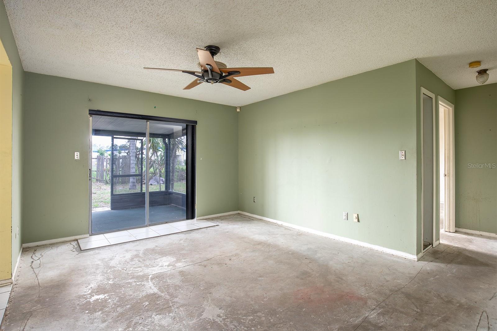 8416 MATTITUCK CIRCLE