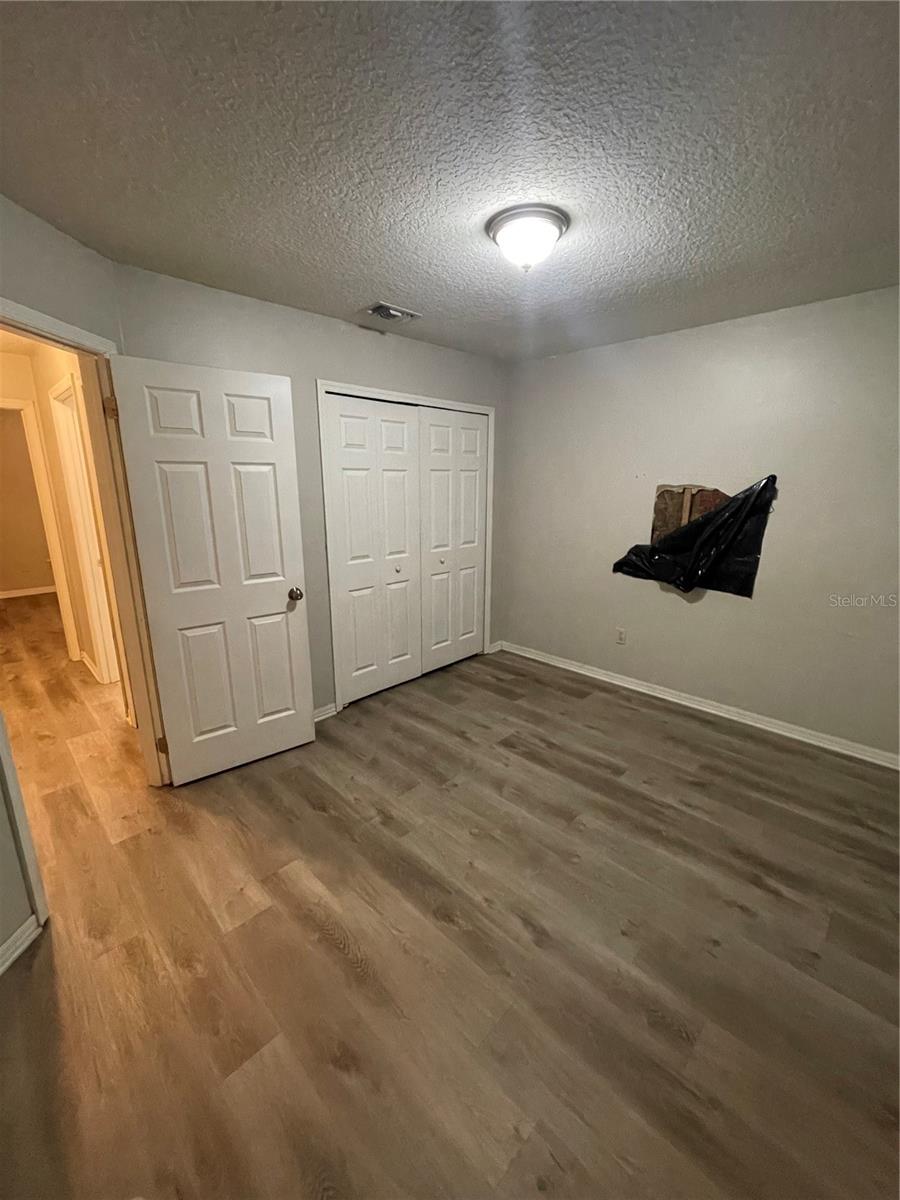 2516 DOVETAIL DRIVE