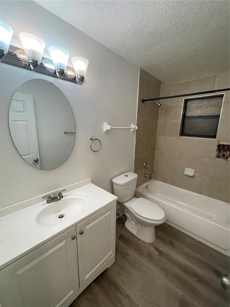 2516 DOVETAIL DRIVE