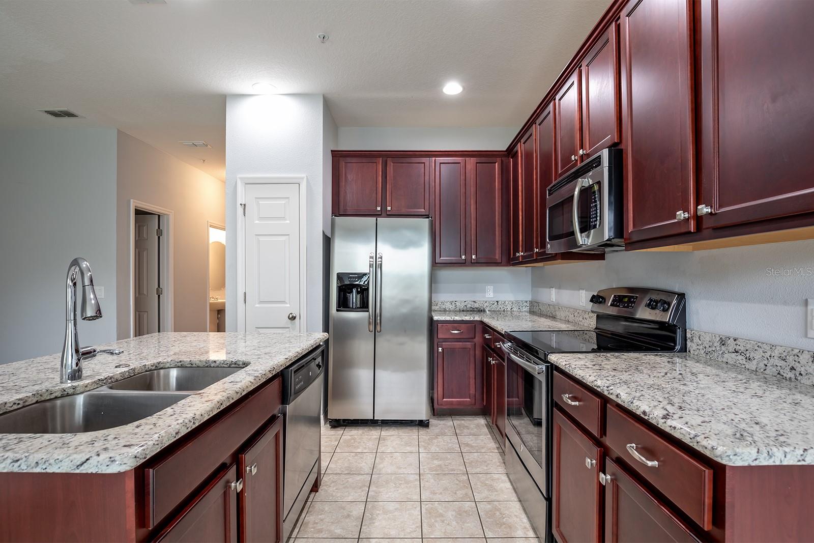 2462 VITERBO WAY