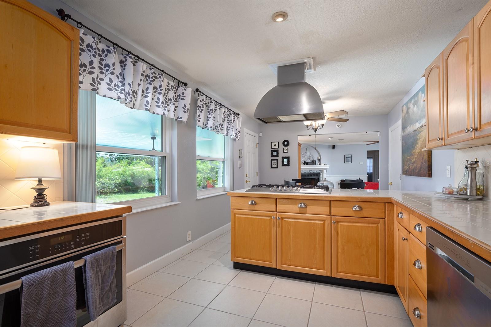 2423 ELDERWOOD COURT