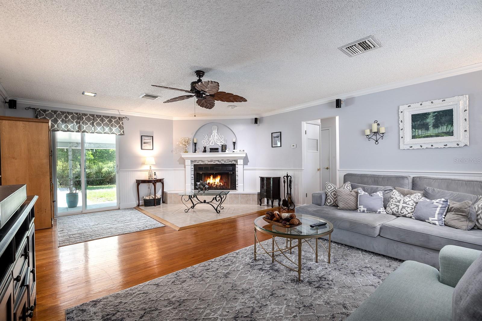 2423 ELDERWOOD COURT
