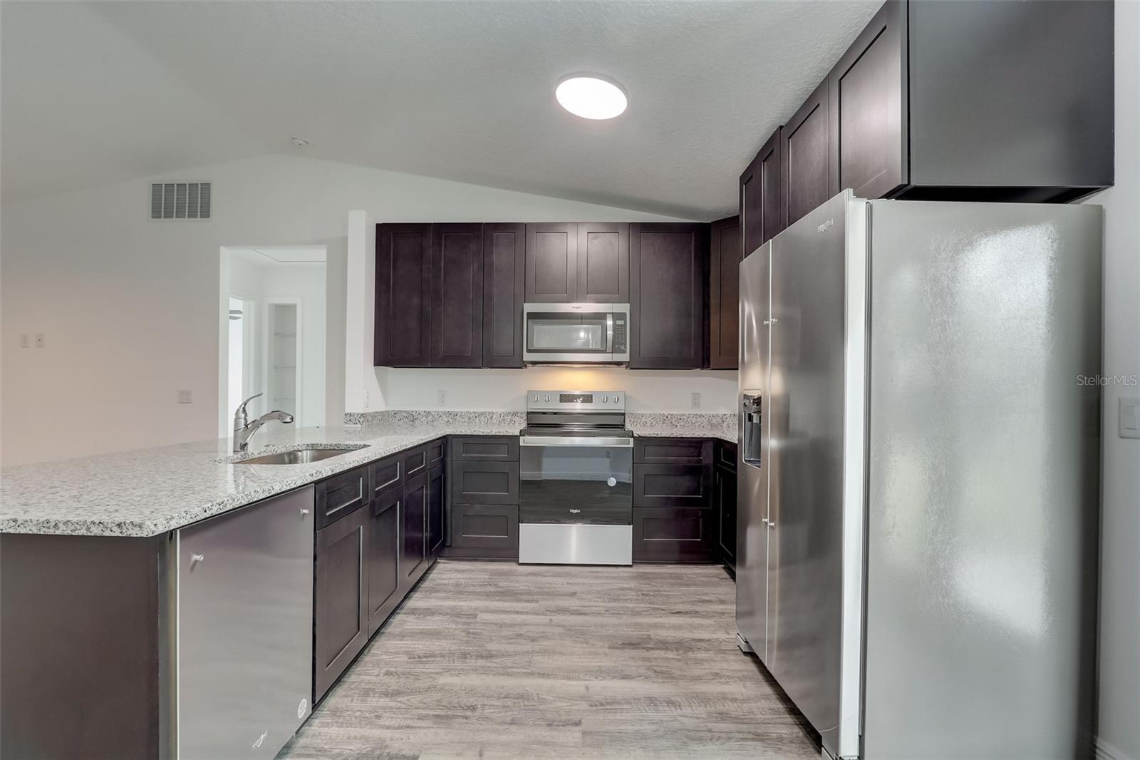 301 E 9TH STREET