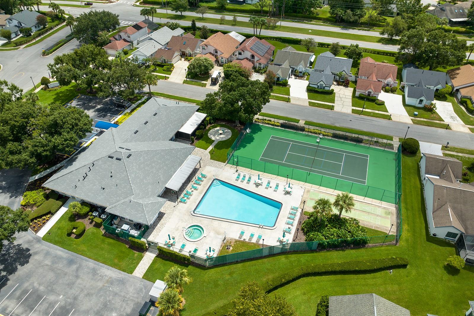 5885 PARKVIEW POINT DRIVE