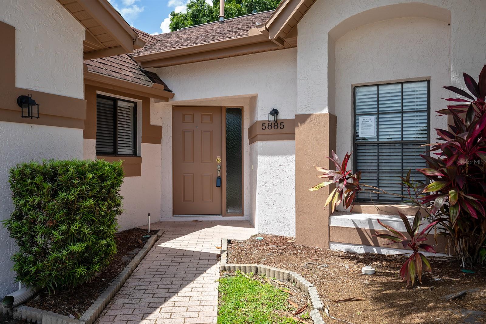 5885 PARKVIEW POINT DRIVE