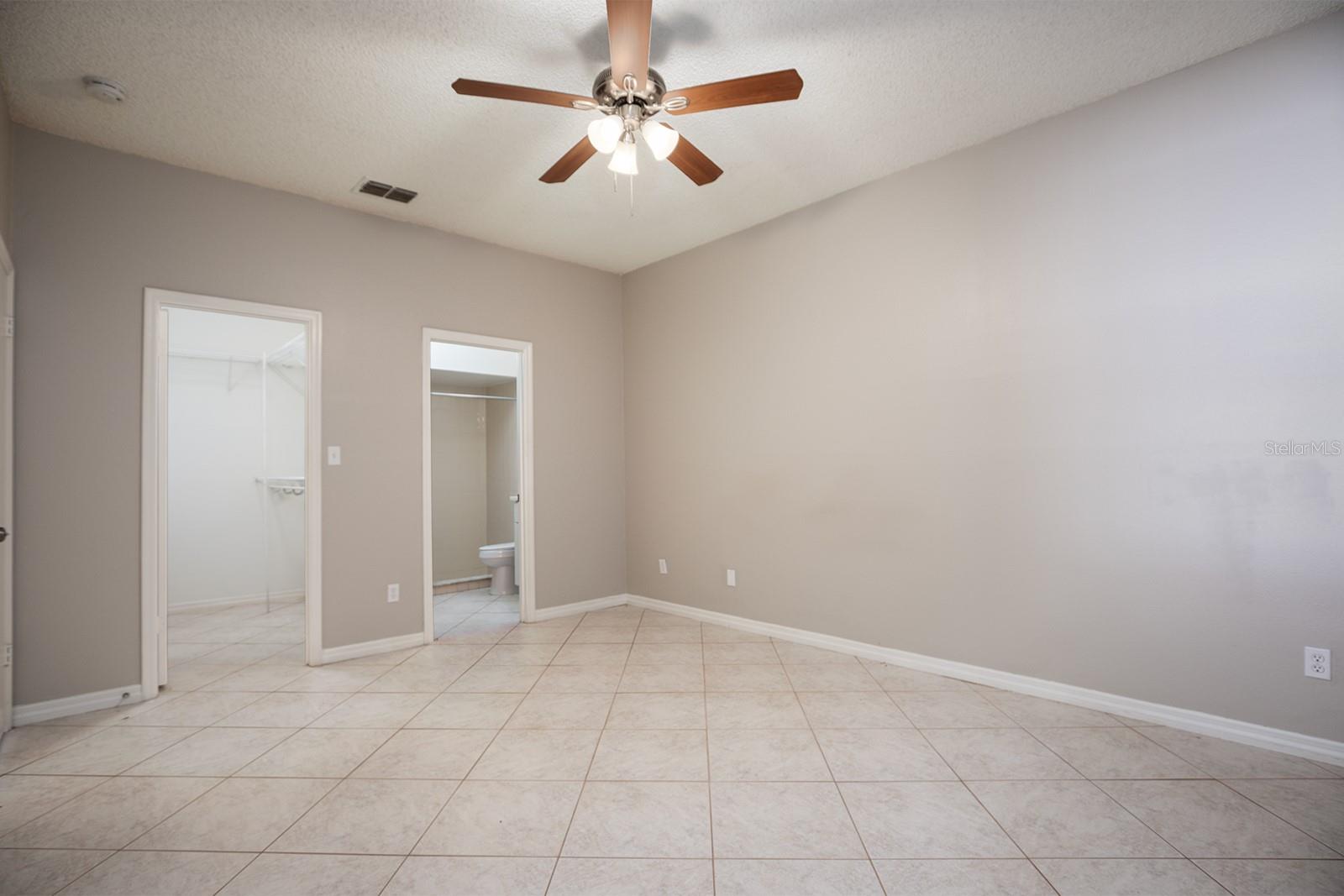 5885 PARKVIEW POINT DRIVE