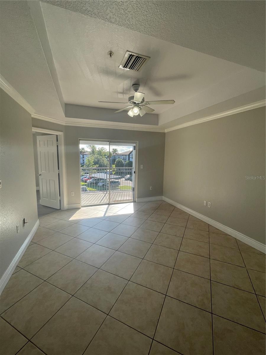 3725 CASTLE PINES LANE Unit: 4335