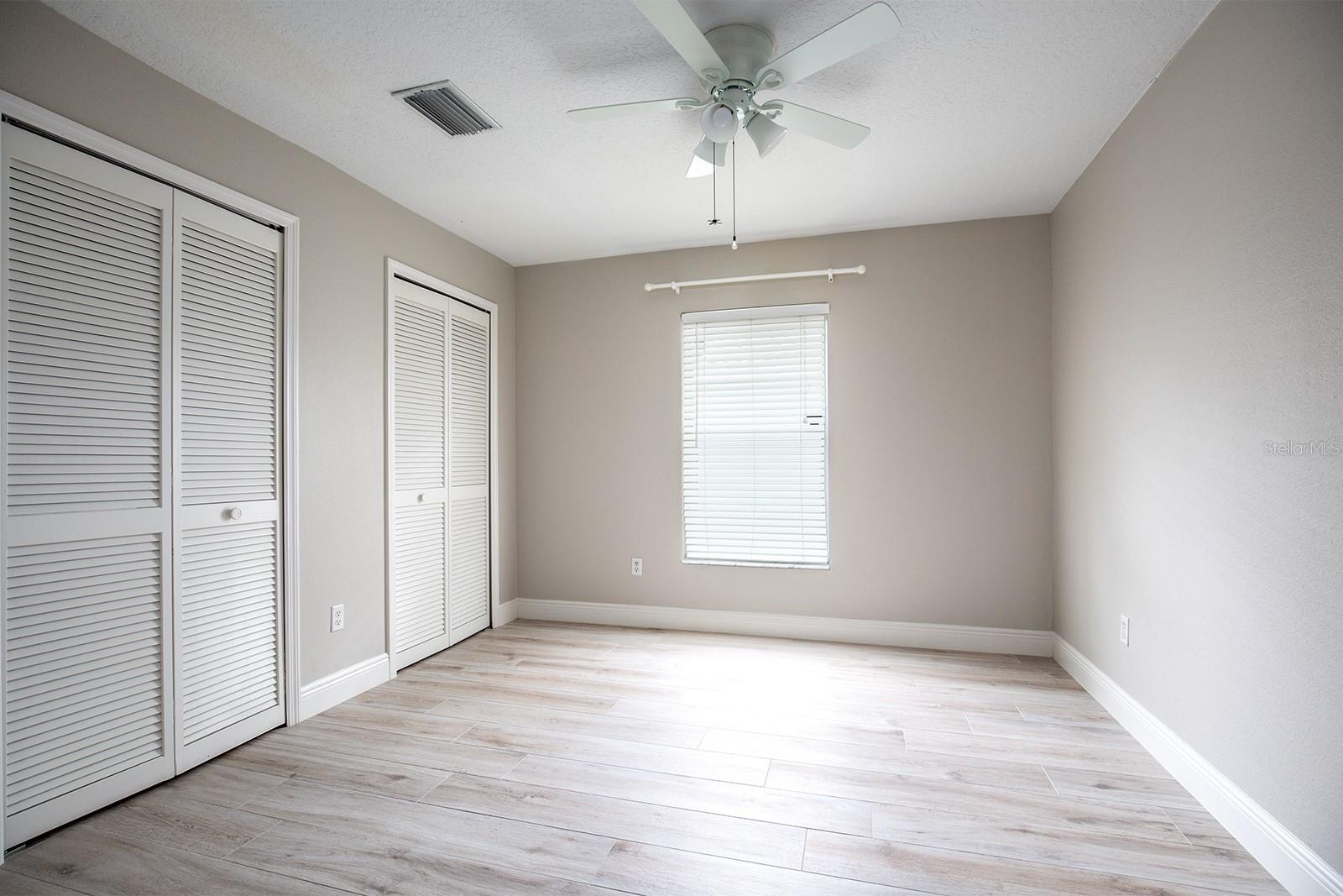 835 GROVESMERE LOOP