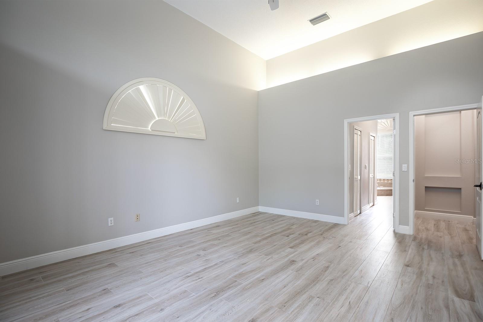 835 GROVESMERE LOOP