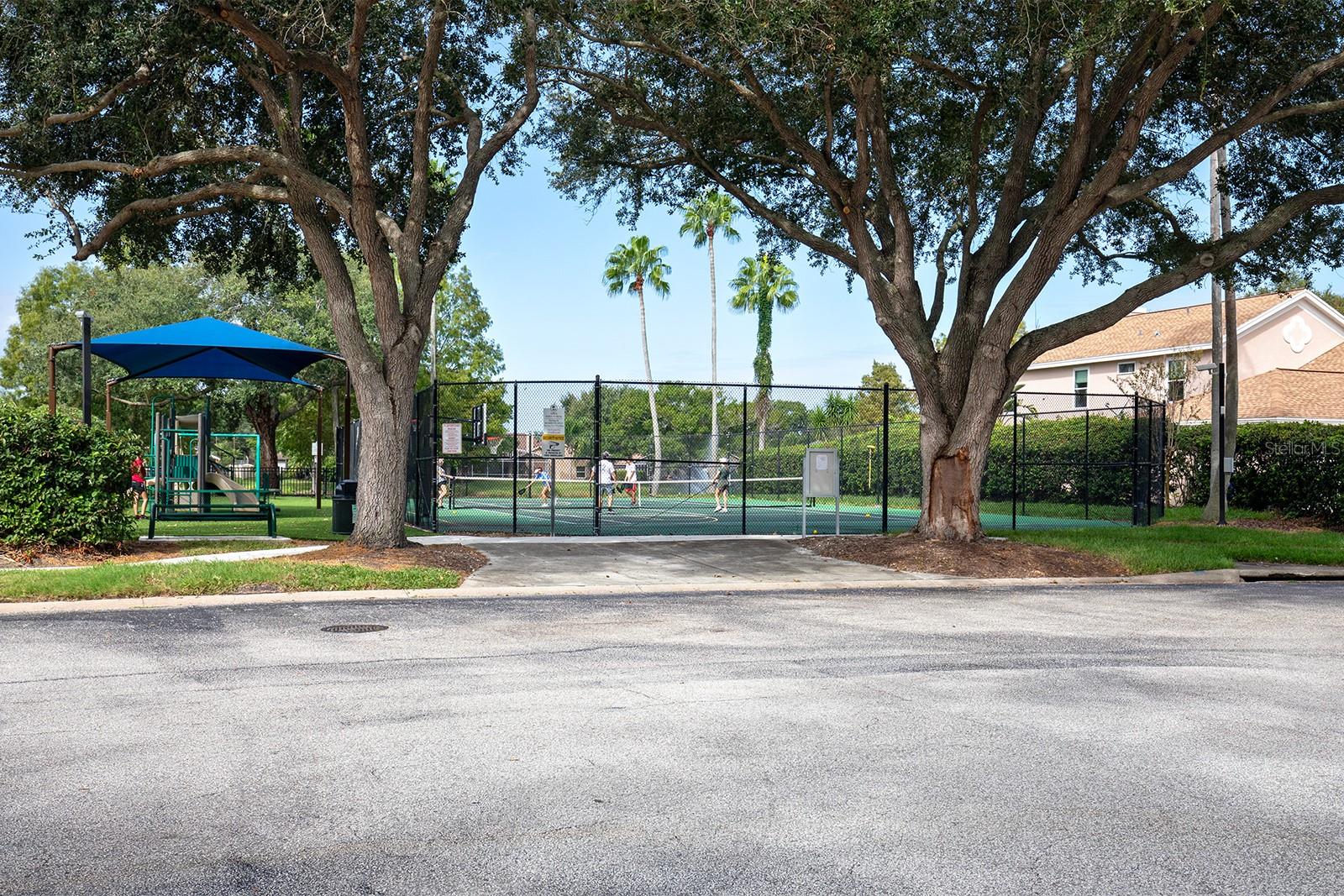 835 GROVESMERE LOOP