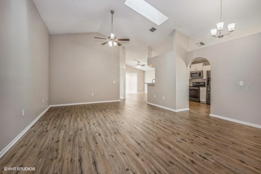 1147 PERPIGNAN COURT