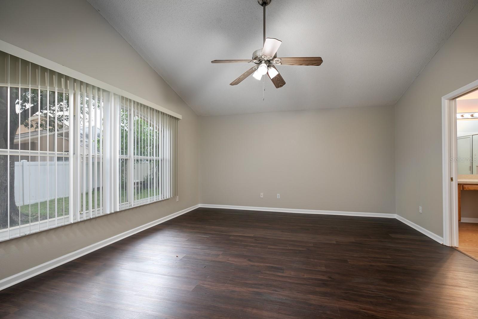 2822 MAYFLOWER LOOP