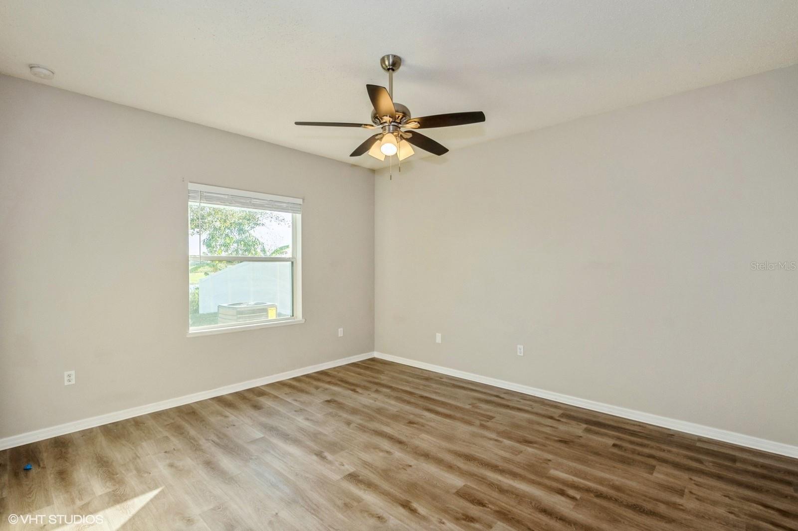 5490 SILVER THISTLE LANE