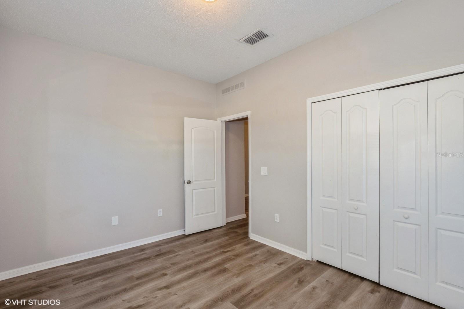 5490 SILVER THISTLE LANE