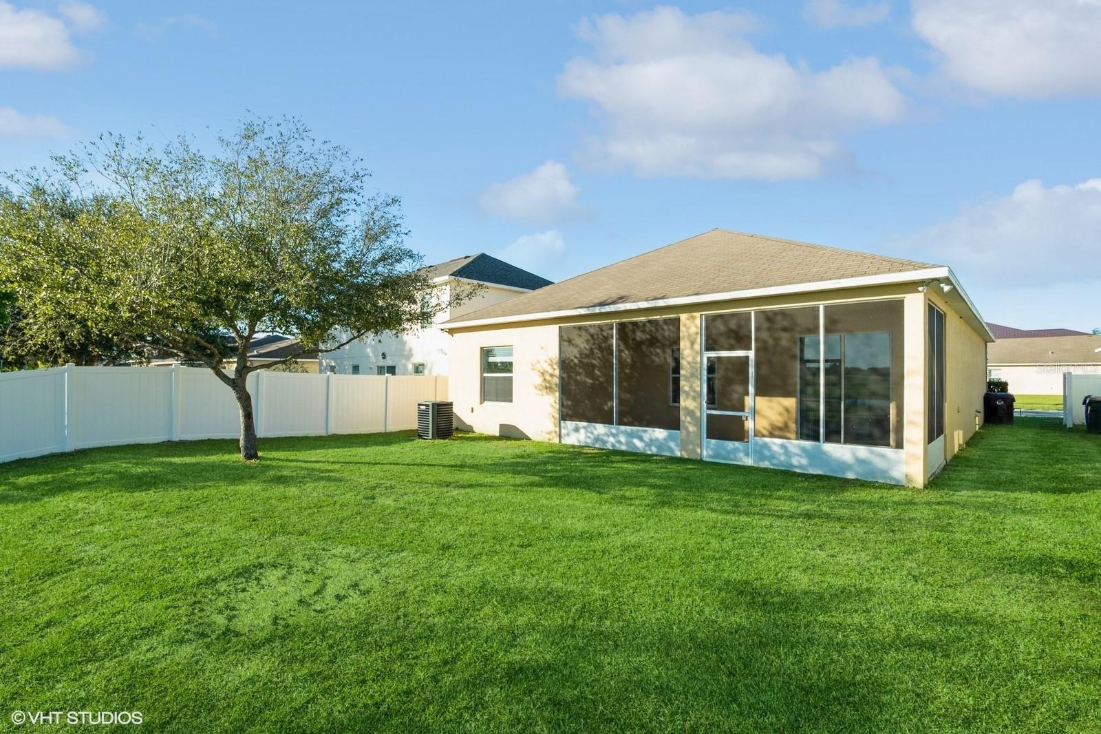5490 SILVER THISTLE LANE