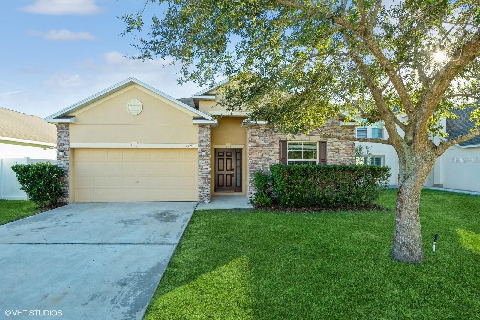 5490 SILVER THISTLE LANE