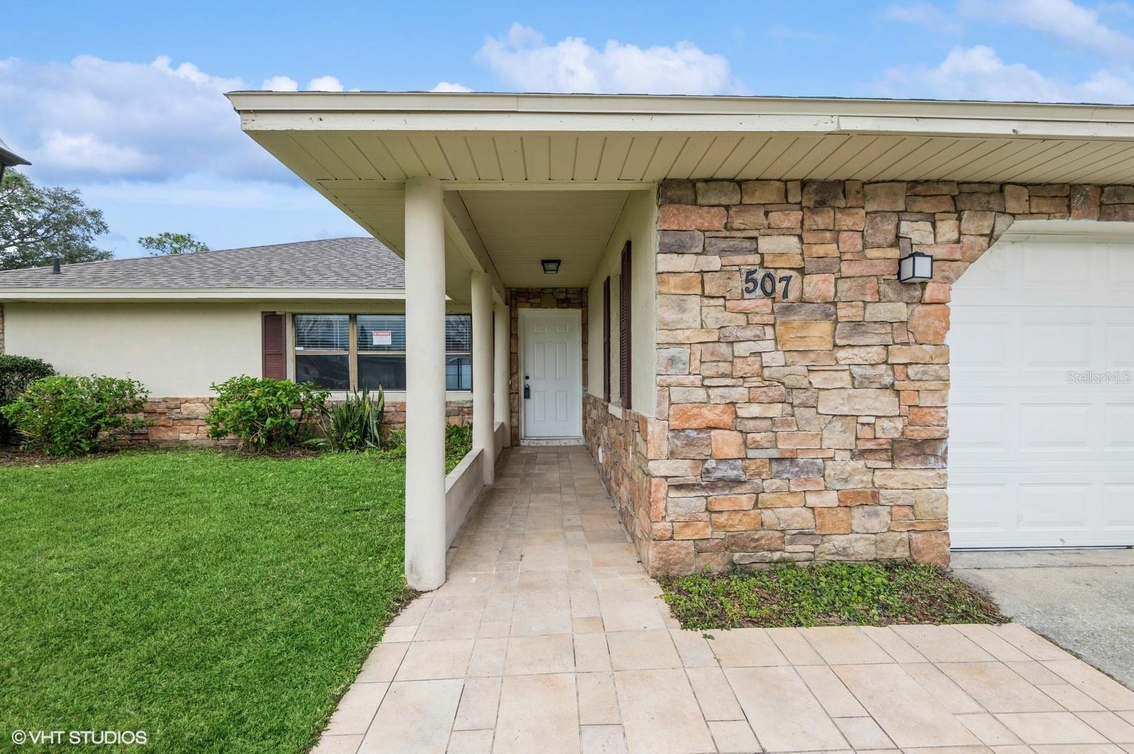 507 GLADE COURT