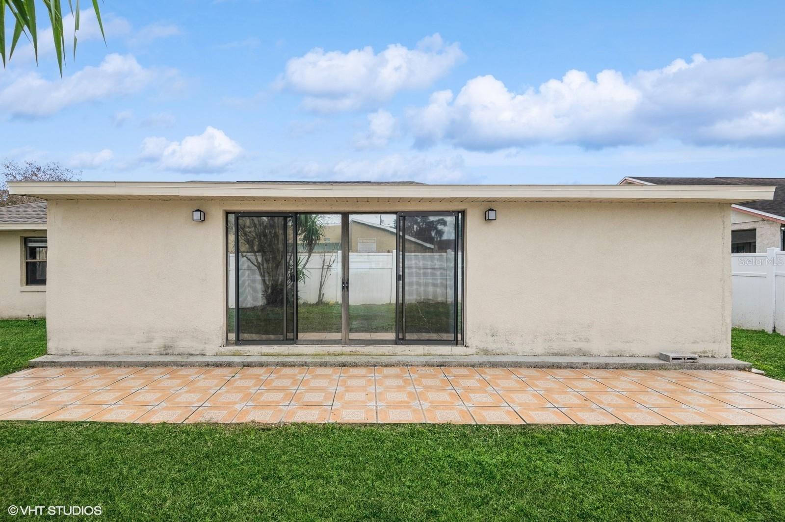507 GLADE COURT