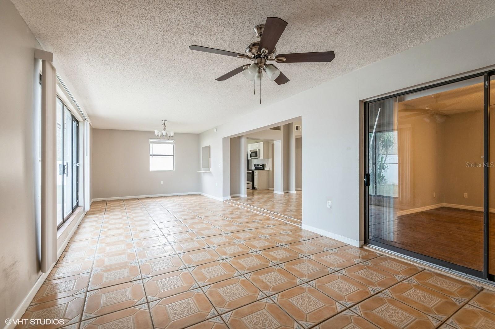 507 GLADE COURT