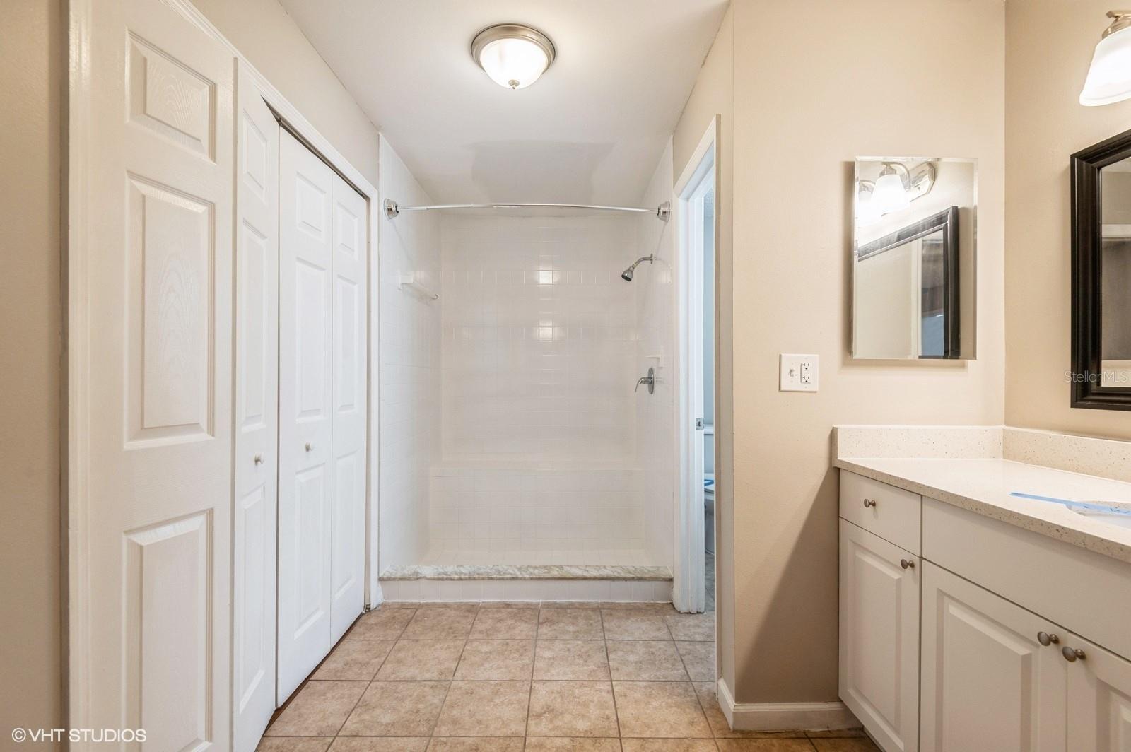 507 GLADE COURT