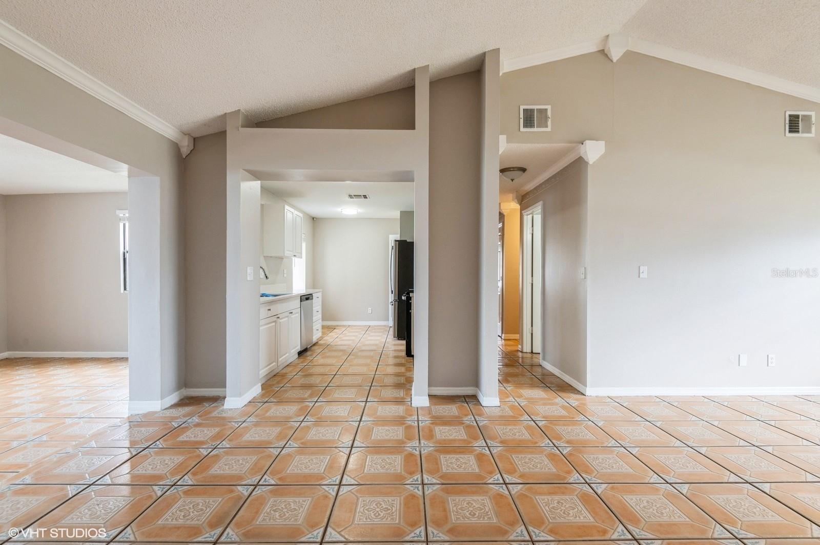 507 GLADE COURT