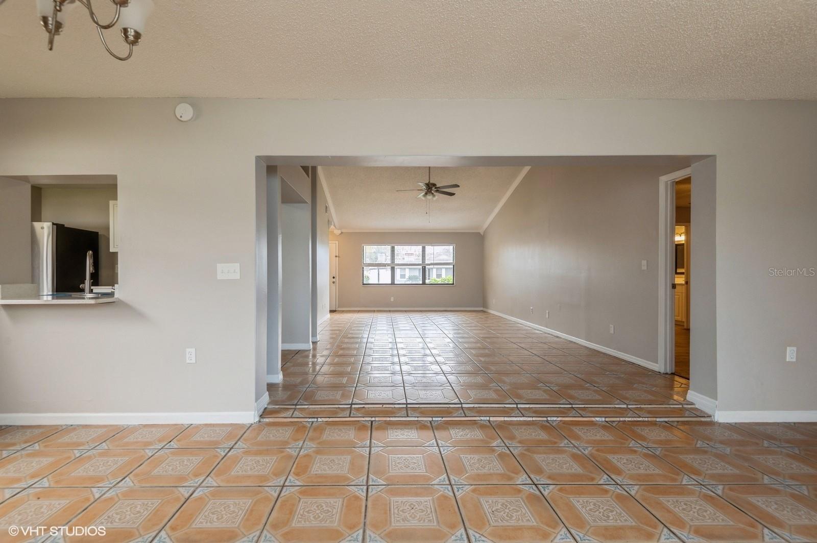 507 GLADE COURT