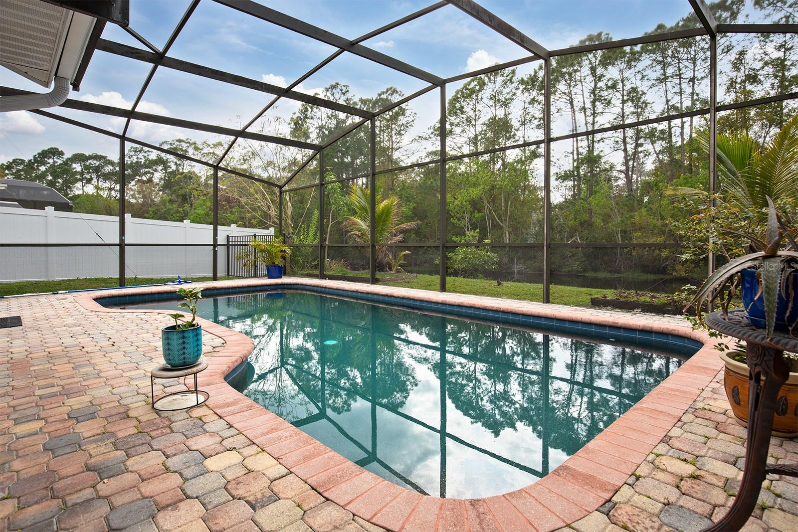 548 PINESONG DR