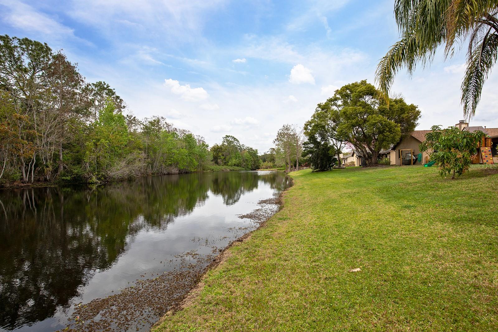 548 PINESONG DR