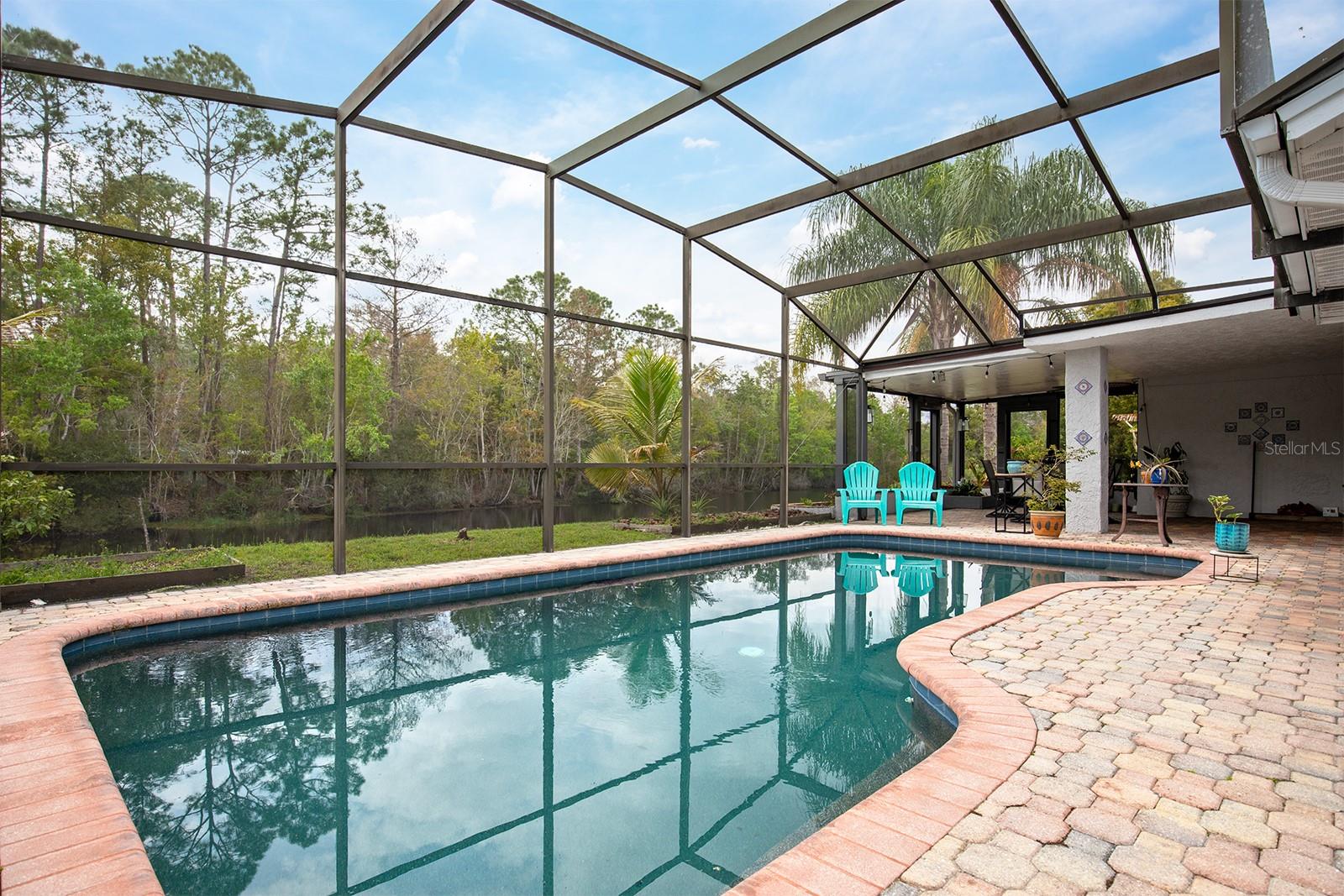 548 PINESONG DR