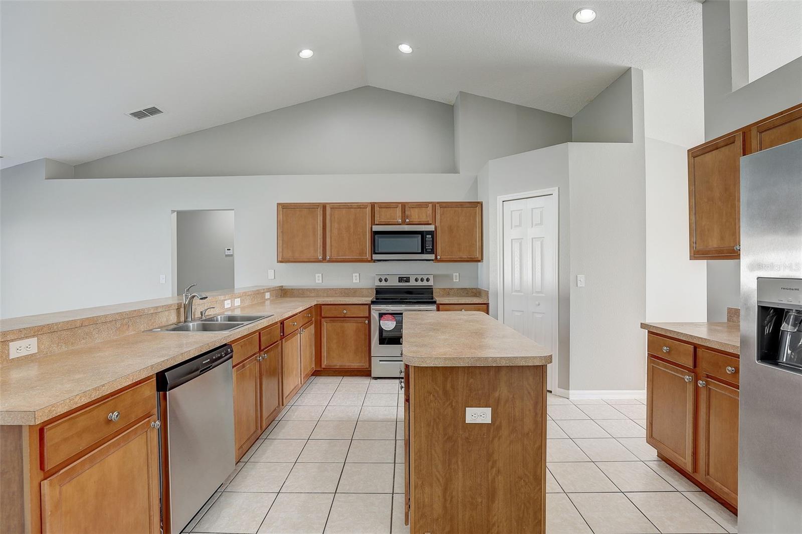3143 LINTON RD
