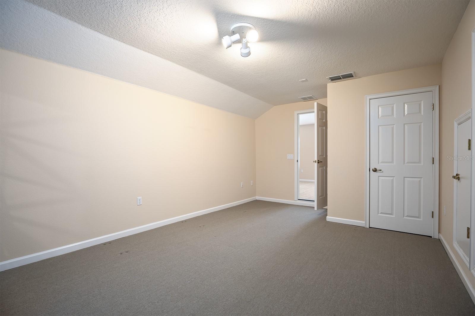 7543 SAINT STEPHENS CT