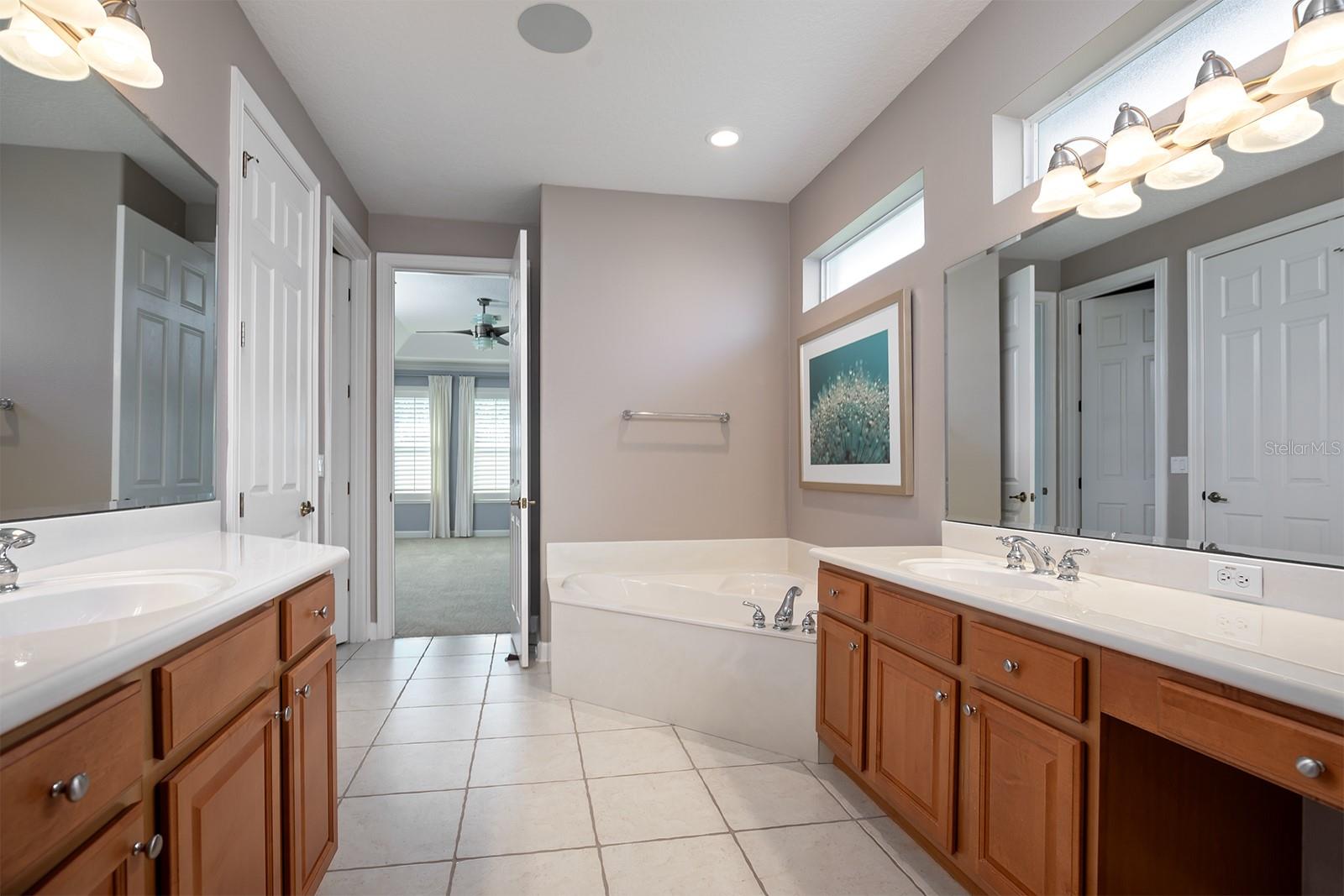 7543 SAINT STEPHENS CT