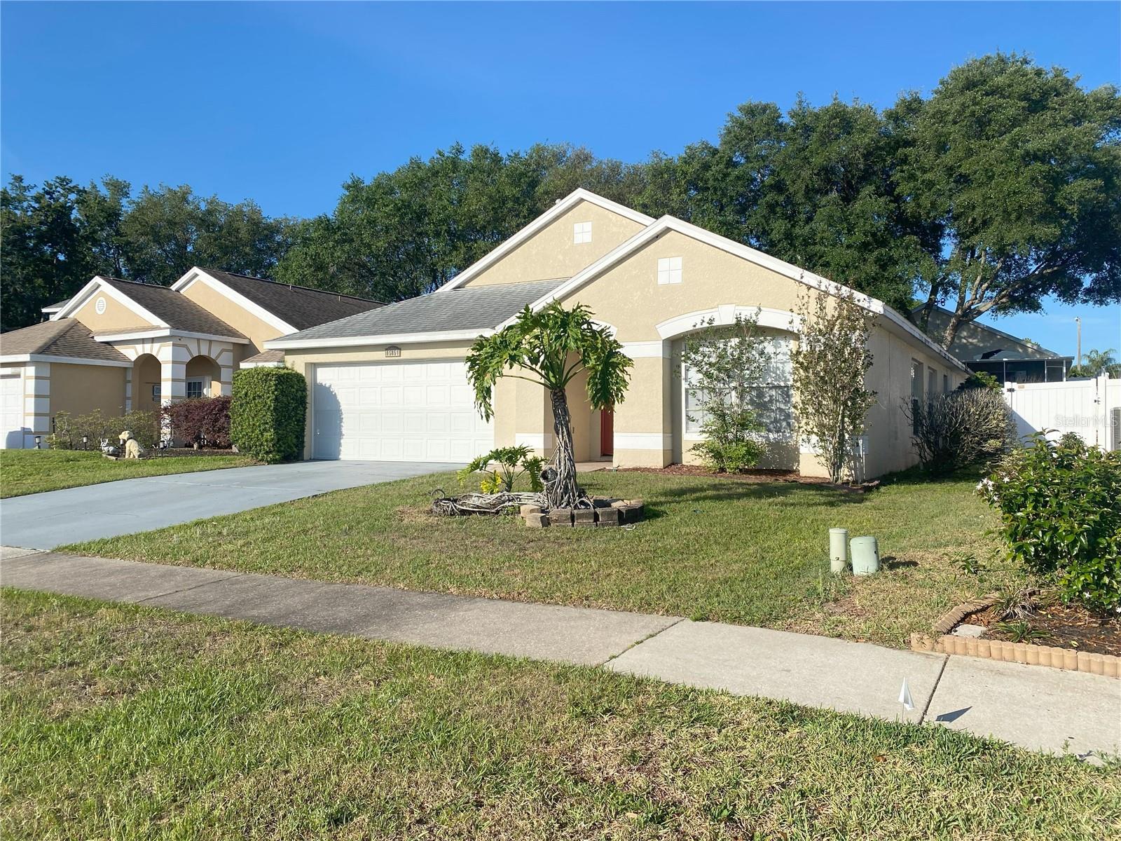 15857 AUTUMN GLEN AVE