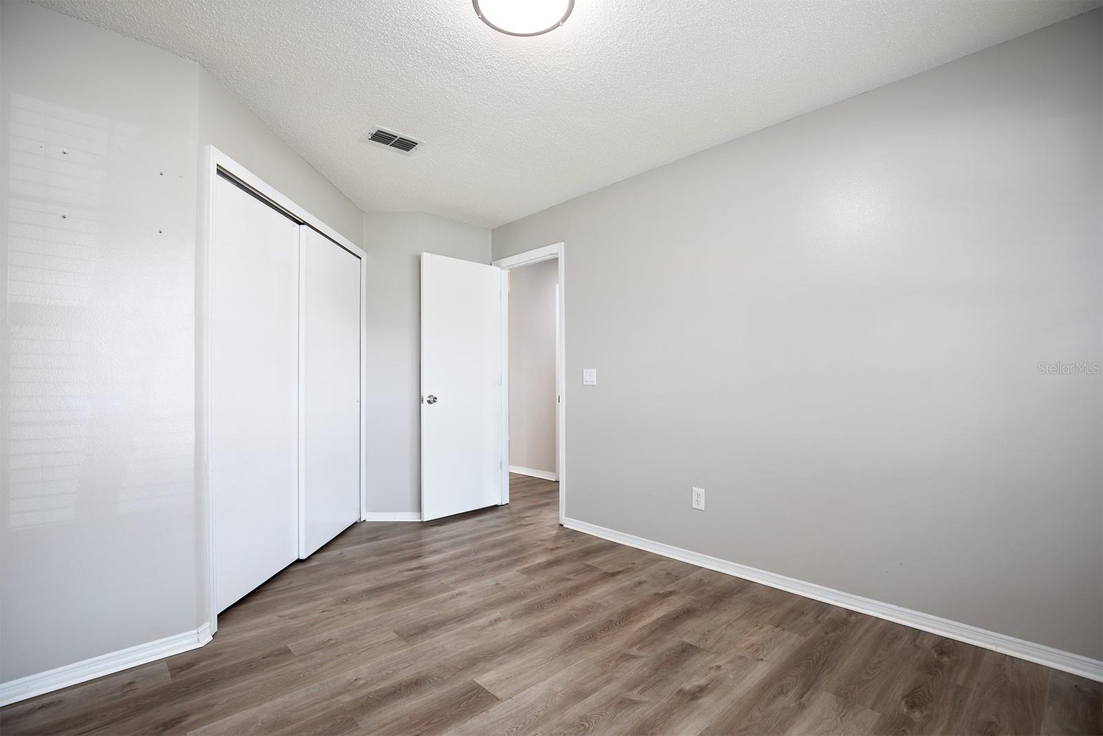 11330 CYPRESS LEAF DR