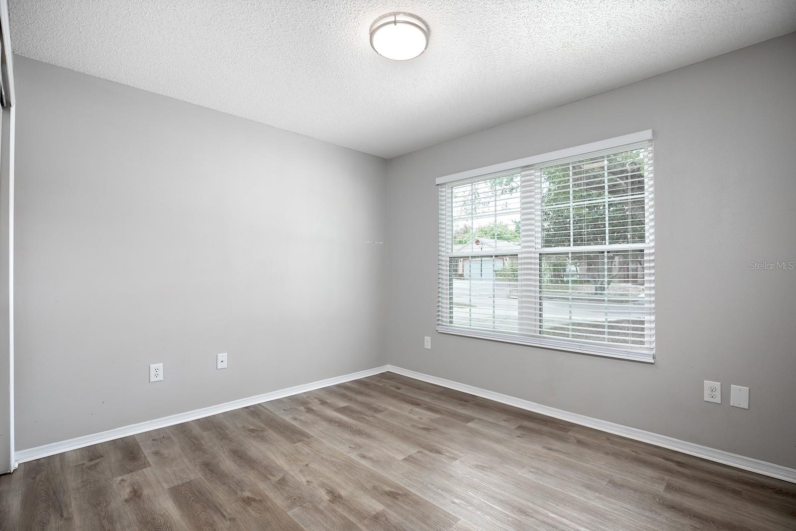 11330 CYPRESS LEAF DR