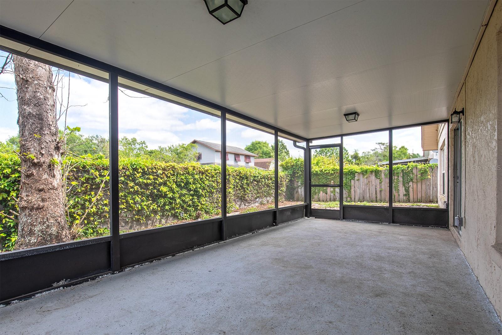 11330 CYPRESS LEAF DR