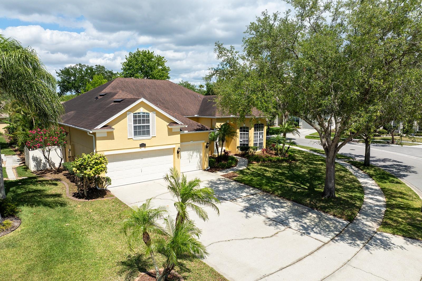 2325 BLACKJACK OAK ST