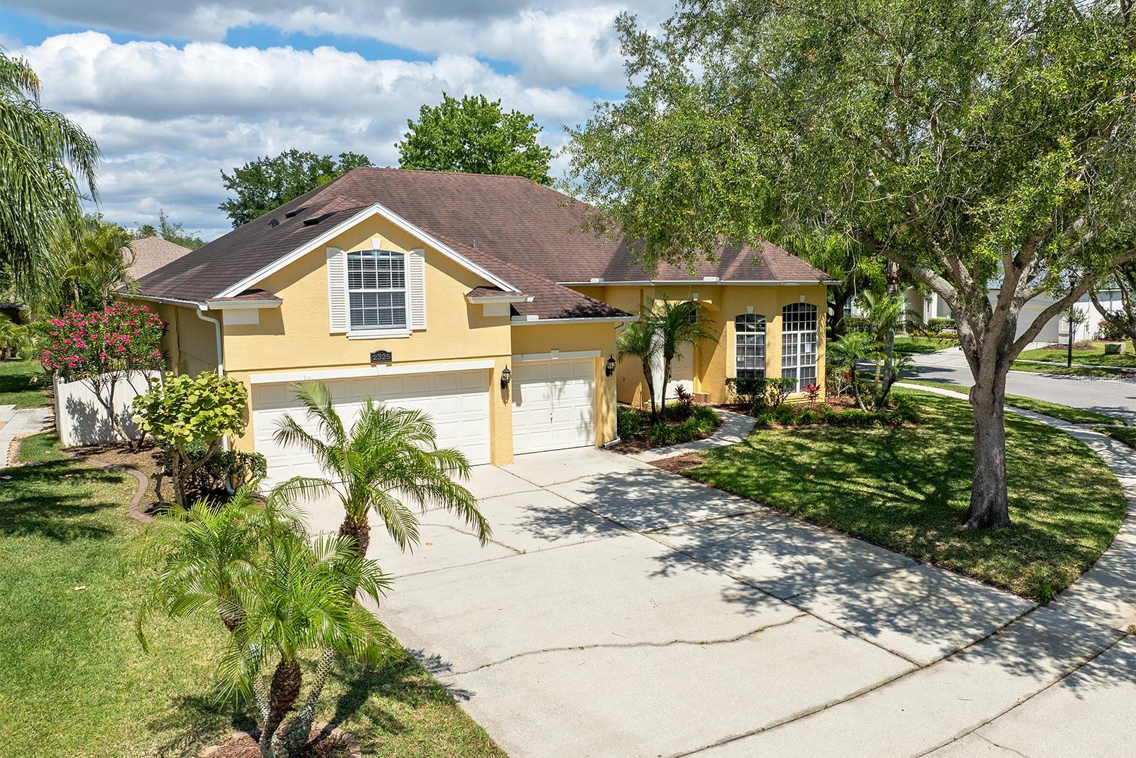 2325 BLACKJACK OAK ST