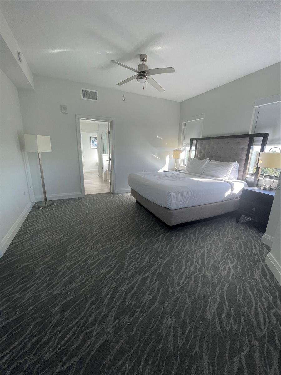 14501 GROVE RESORT AVE #3528