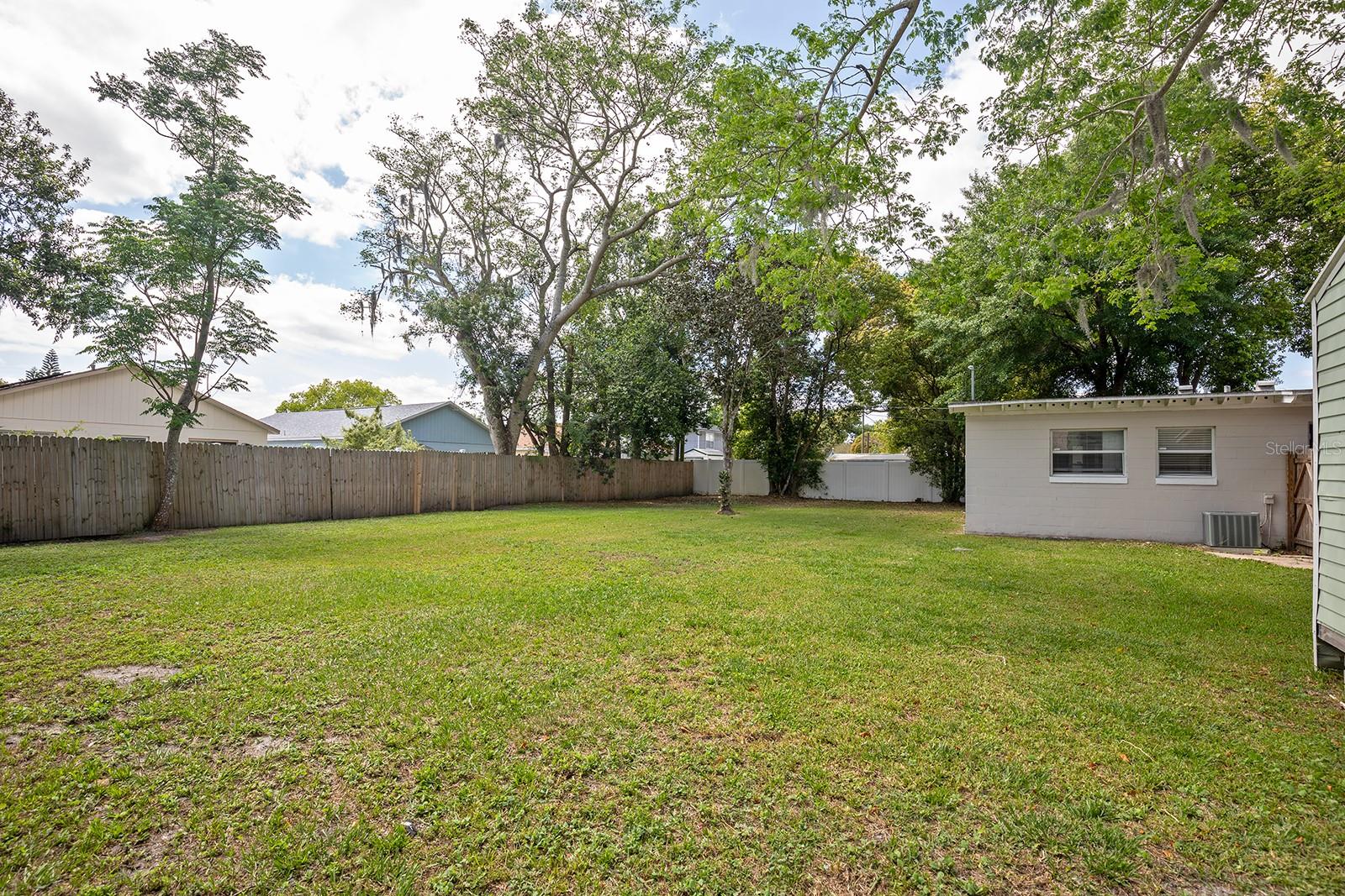 1852 BRANDO DR